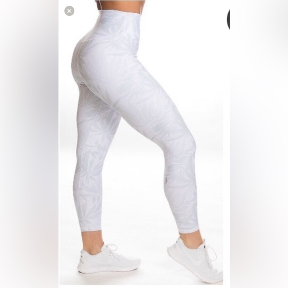 P'tula desaree white legging in tropical print